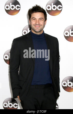 Pasadena, CA, USA. 10 janvier, 2017. LOS ANGELES - jan 10 : Jordan Masterson au Disney/ABC TV Hiver 2017 TCA Partie Langham Hotel le 10 janvier 2017 à Pasadena, CA Crédit : Kathy Hutchins/via Zuma Zuma/fil Wire/Alamy Live News Banque D'Images