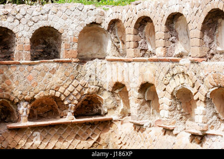 Ancienne cité romaine d'un columbarium à Ostia Antica - Rome, Italie Banque D'Images