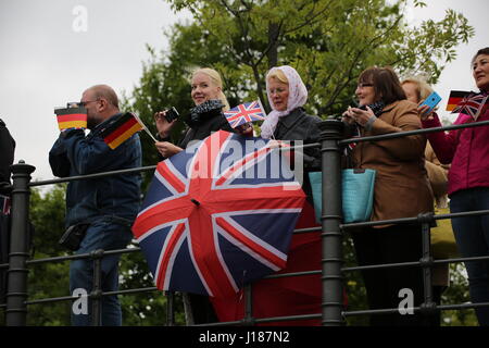 Berlin, Allemagne, le 24 juin 2015 : La Reine Elizabeth II et le Prince Philip pour la visite officielle à Berlin. Banque D'Images