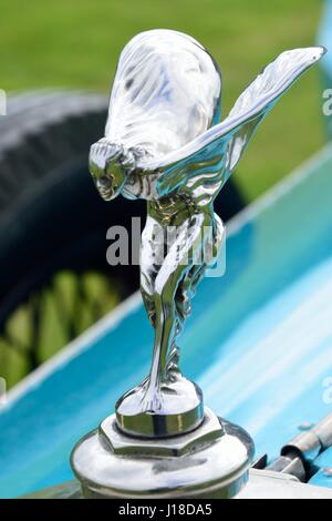STOWE MARIES AIRFIELD ESSEX UK FLYING DAY 14 mai 2014- spirit of ecstasy emblème sur Rolls Royce Banque D'Images