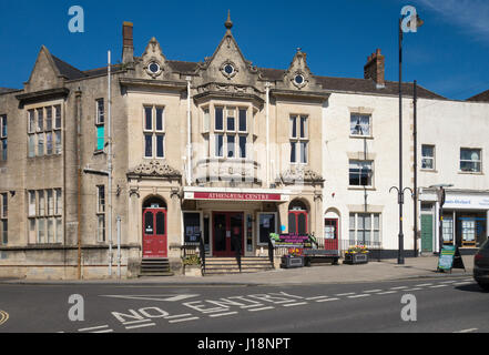 Athenaeum Center, High Street, Warminster, Wiltshire, Angleterre, Royaume-Uni Banque D'Images