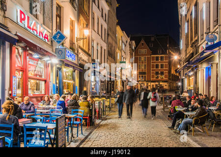 Scène de rue de nuit à Bruxelles, Belgique Banque D'Images