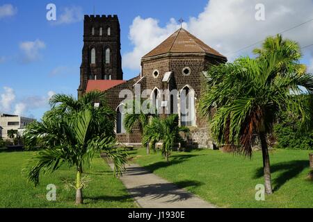 Saint George avec l'Église anglicane de Saint Barnabé, Saint-Kitts-Île. Banque D'Images
