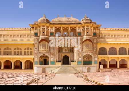 Amer Palace ou Amber Palace, situé au Fort Amber dans la ville d'Amer, près de Jaipur, Inde. Banque D'Images