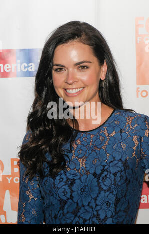 New York, NY, USA. Apr 19, 2017. Auteur Katie Lee assiste à la banque alimentaire de la ville de New York peut faire Awards le mercredi 19 avril 2017 à Cipriani, Wall Street à New York. Credit : Raymond Hagans Punch/media/Alamy Live News Banque D'Images