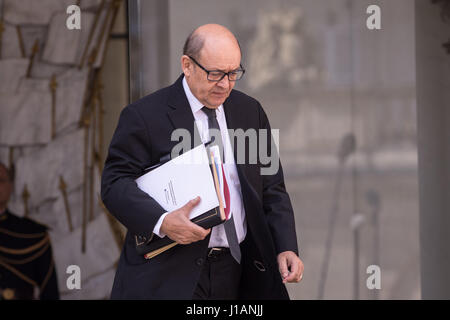 Paris, France. Apr 19, 2017. Conseil des ministres au Palais de l'Elysee le 19 avril 207 - 19/04/2017 - France/Paris - France Conseil des ministres au Palais de l'Elysee le 19 avril 207 - Julien Mattia/Le Pictorium Crédit : Le Pictorium/Alamy Live News Banque D'Images