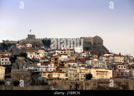 Vue de Kavala, ville située dans le nord de la Grèce Banque D'Images