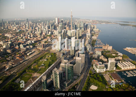 Point de vue de du centre-ville de Toronto à partir de jusqu'au-dessus. Banque D'Images