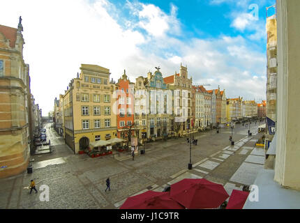 Long Market street (Dlugi Targ) : polonais à Gdansk, Pologne. Célèbre rue piétonne pittoresque bordée de bâtiments de la Renaissance dans la vieille ville de Gda Banque D'Images