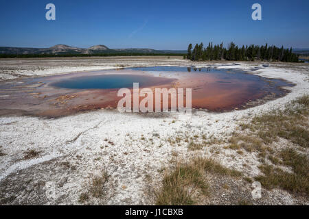 Piscine opale, Midway Geyser Basin, Parc National de Yellowstone, Wyoming, USA