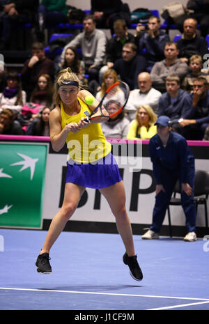 KHARKIV, UKRAINE - 11 février 2017 : Elina SVITOLINA de l'Ukraine en action au cours de BNP Paribas FedCup World Group II 1er tour tennis game contre Ashl Banque D'Images