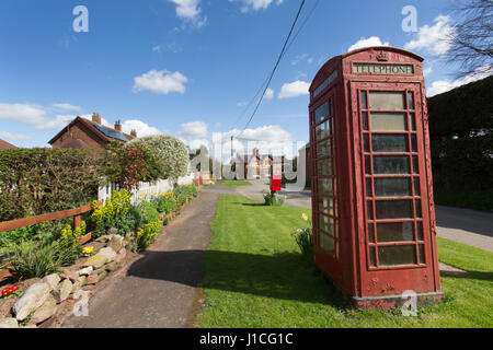 Village de Barton, en Angleterre. Printemps sur le pittoresque village de Cheshire de Barton. Banque D'Images