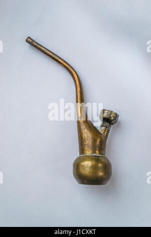 PIPE EN LAITON Banque D'Images