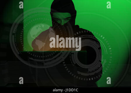 Man in hoodie shirt Hacker hacking frappe sur la sécurité réseau mondial d'ordinateur portable ordinateur sur fond sombre avec feu vert Banque D'Images