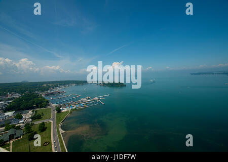 Vue du monument perrys sur Put-in-Bay Island en Ohio Banque D'Images