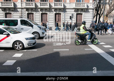 Piste cyclable et bike fort photographié à Madrid, Espagne Banque D'Images