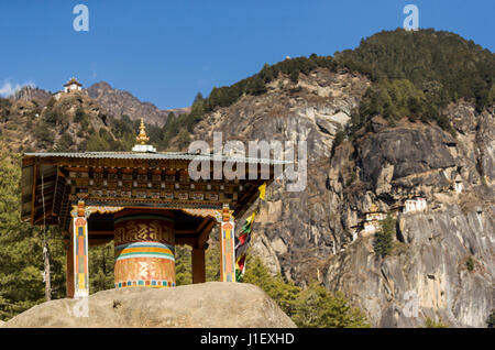 Taktshang Goemba ou Tiger's nest le magnifique temple temple bouddhiste (Bhoutan) Banque D'Images