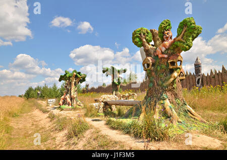 Berendeyevo, région de Moscou, Russie, 26 juillet 2014 paysage avec des personnages de conte de fées Banque D'Images