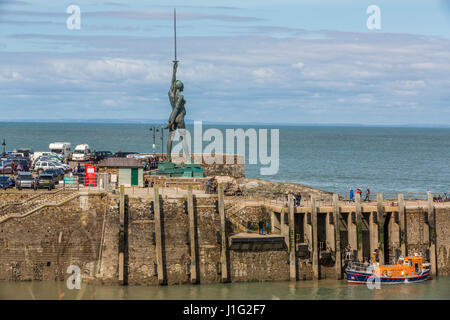 Ilfracombe, Devon, Royaume-Uni. Une jolie et populaire station balnéaire victorienne avec des vues à couper le souffle, plages, port et quai situé dans le Devon en Angleterre Banque D'Images