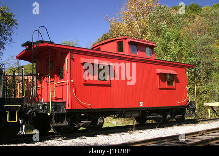 Chemin de fer en bois rouge Caboose Banque D'Images