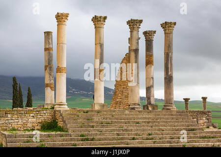 Fouilles de la ville romaine dans l'archéologique de Volubilis, au Maroc. Banque D'Images