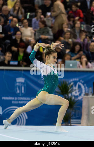 Ilaria Kaeslin (SUI) effectue sur le sol lors de la finale de la femme à l'appareil, hommes et femmes, dans les Championnats de gymnastique artistique de Cluj Napoca, Roumanie. 21.04.2017 Banque D'Images