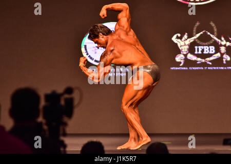 Concurrent au cours de la compétition de culturisme, catégorie jusqu'à 70 kg, à l'Arnold Classic l'Amérique du Sud, de l'événement tenu à la Transamerica Expo Center, zone sud de São Paulo (SP), le vendredi matin, l'Arnold Classic fait ses débuts à São Paulo, après quatre ans à Rio de Janeiro, avec des chiffres. (PHOTO : EDUARDO CARMIM/BRÉSIL PHOTO PRESSE) Banque D'Images