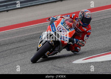 Austin, Texas, États-Unis. 22 avr, 2017. Andrea Dovizioso de l'Italie et l'équipe Ducati MotoGp en action pendant la Red Bull Grand Prix des États-Unis des Amériques - Essais libres sur le circuit des Amériques le 21 avril 2017 à Austin, Texas. Crédit : marco iorio/Alamy Live News Banque D'Images