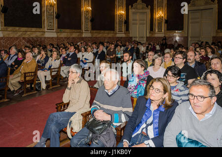 Madrid, Espagne, 22 avril 2017. Eduardo Mendoza écrivain, Prix Cervantes 2017, dans une conférence publique à l'Université Complutense en avril 2017 sur 22, Madrid, Espagne. Credit : Enrique Davó/Alamy Live News. Banque D'Images