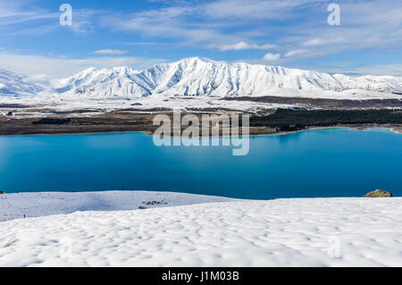 Vue panoramique sur le Lac Tekapo, Sud de l'île de la Nouvelle-Zélande Banque D'Images