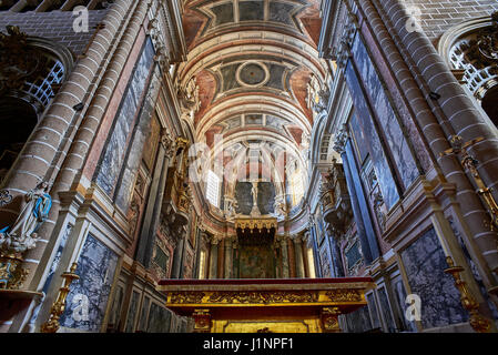 Nef de cathédrale d'Évora, la basilique se Catedral de Nossa Senhora da Assuncao. Evora, Portugal. L'Europe Banque D'Images