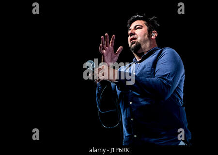 Milano, Italie. Apr 21, 2017. Bande alternative américaine, fondée par Chino Moreno, Deftones effectue live au fabrique. Credit : Mairo Cinquetti/Pacific Press/Alamy Live News Banque D'Images
