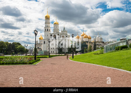 L'intérieur du mur du Kremlin - Ivan le Grand clocher, Ivan le Grand Bell, Place de la Cathédrale, Kremlin de Moscou, Rus Banque D'Images