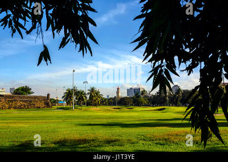 City golf verts dans la ville historique de manille Banque D'Images