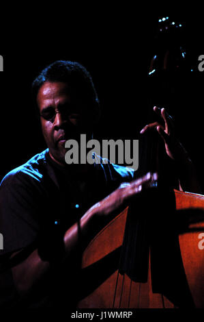 Stanley Clarke b. 30 juin 1951 à Philadelphie, musicien de jazz américain, photo Kazimierz Jurewicz Banque D'Images