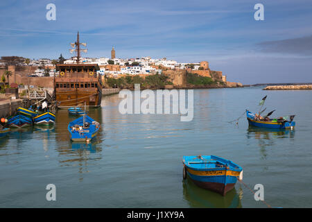 Vue de la médina de rabat du port en vente, Maroc Banque D'Images