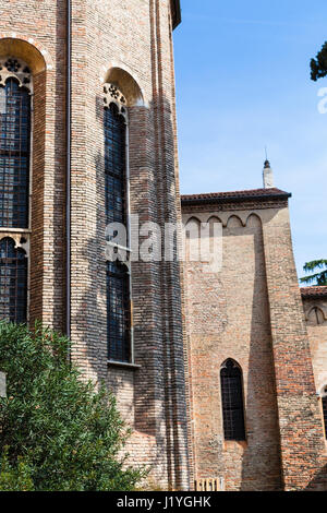 Voyage d'Italie - abside de l'église de l'Eremitani (Chiesa degli Eremitani, Église de l'ermites) à Padoue ville au printemps Banque D'Images