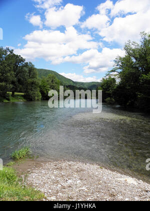 Brod na Kupi,river flux Kupa,Croatie,europe,2 Banque D'Images