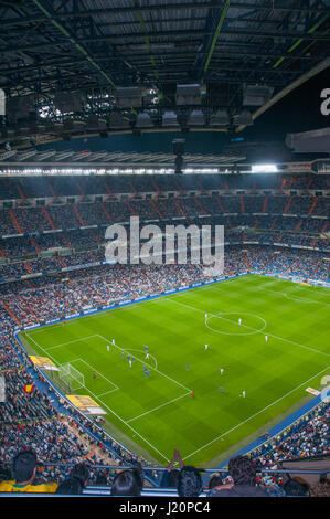 Stade Santiago Bernabeu durant un match de football. Madrid, Espagne. Banque D'Images