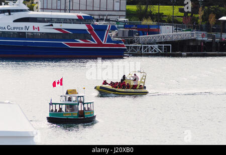 Les taxis de l'eau au port de Victoria. Victoria BC Canada Banque D'Images