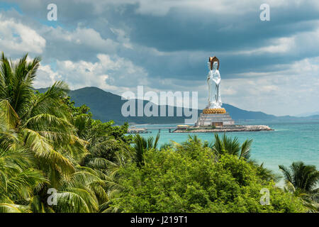 Guanyin statue blanche à Shenzhen, Hainan, Chine Banque D'Images