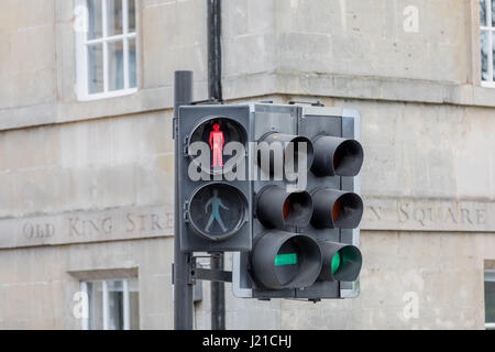 Signal de trafic à Londres, à l'intersection de la rue du vieux roi, England, UK Banque D'Images