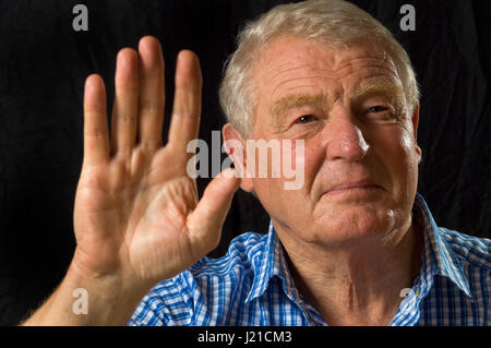 Sir Paddy Ashdown a photographié à son domicile à Somerset, Royaume-Uni Banque D'Images