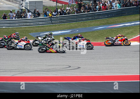 Austin, Texas, États-Unis. Apr 23, 2017. 23 avril 2017 : MotoGP en action lors du Red Bull Grand Prix of the Americas. Austin, Texas. Mario Cantu/CSM Crédit : Cal Sport Media/Alamy Live News Banque D'Images