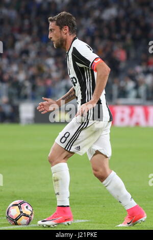 Turin, Italie. Apr 23, 2017. Claudio Marchisio (Juventus) au cours de la série d'un match de football entre la Juventus FC et FC Juventus Stadium à Gênes le 23 avril 2017 à Turin, Italie. Credit : Massimiliano Ferraro/Alamy Live News Banque D'Images