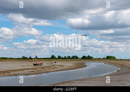 La marée en rivière Blackwater à Maldon, Essex, Angleterre, Royaume-Uni Banque D'Images