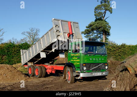 Camions de Volvo F7 Banque D'Images