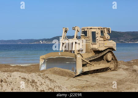 Des soldats du 331 Compagnie de transport (Causeway), 11e bataillon de transport, 7e brigade expéditionnaire de transport - stockage des Trident jetée à Dogu Beach en avril 2017, 7 Pohang. La jetée est une composante de la logistique interarmées sur-le-Shore aspect de l'Exercice Opération Pacific Reach '17 qui aura lieu du 10 au 21 avril. Banque D'Images