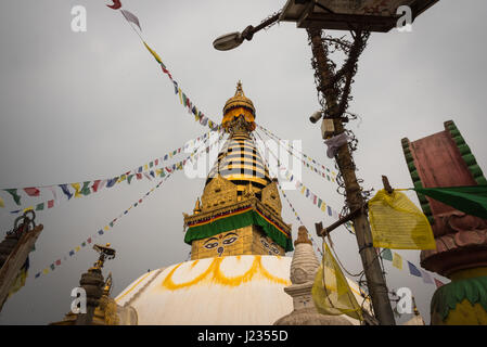 Le grand stupa de Swayambhunath Temple, Katmandou, Népal. Banque D'Images