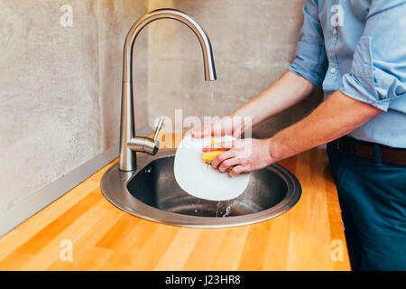 Garder les mains propres en les lavant hygiénique est Banque D'Images